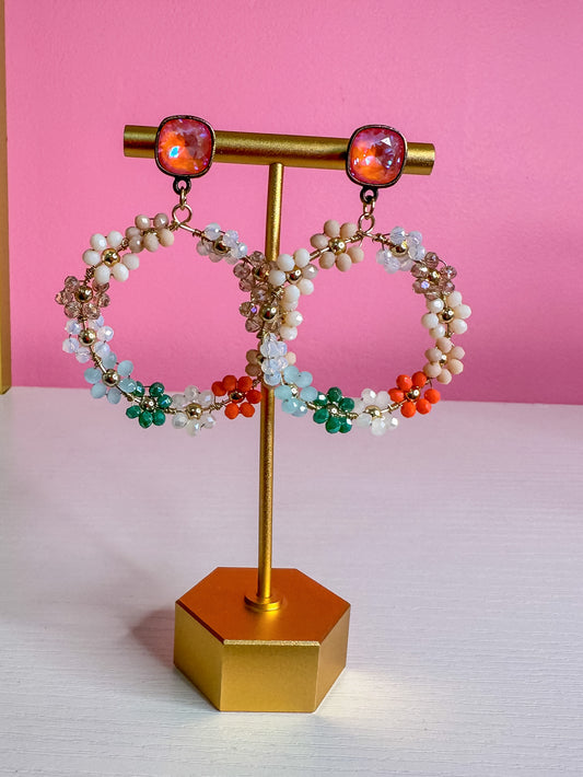 MULTICOLORED FLOWER EARRINGS WITH CORAL POST