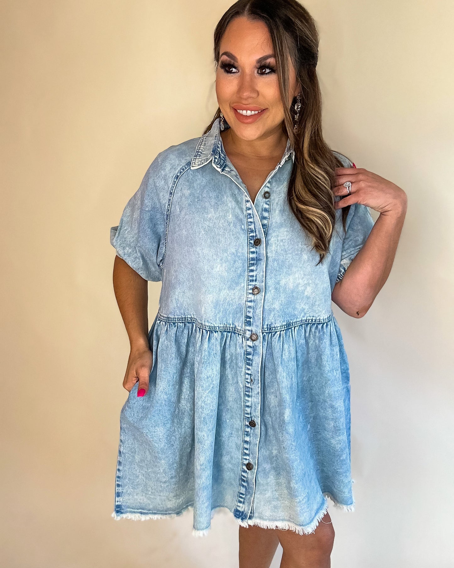 HOLDING IT DOWN BUTTON DOWN LIGHT DENIM DRESS